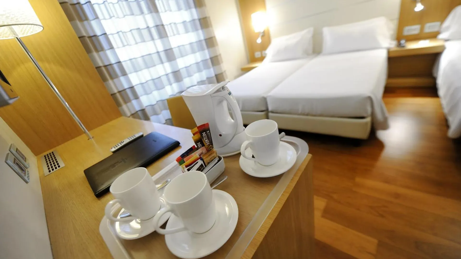 Hotel Canada Милан