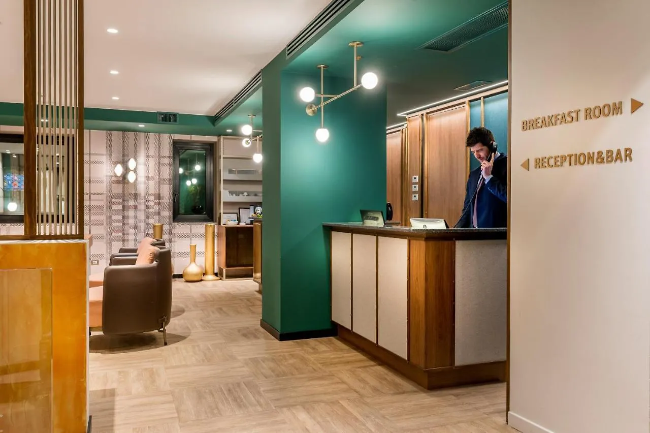 Hotel Canada Милан