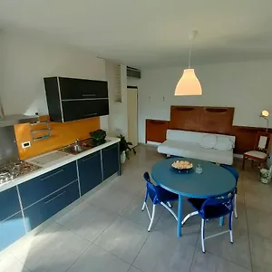 https://a-casa-di-martina.hotelinveneto.com