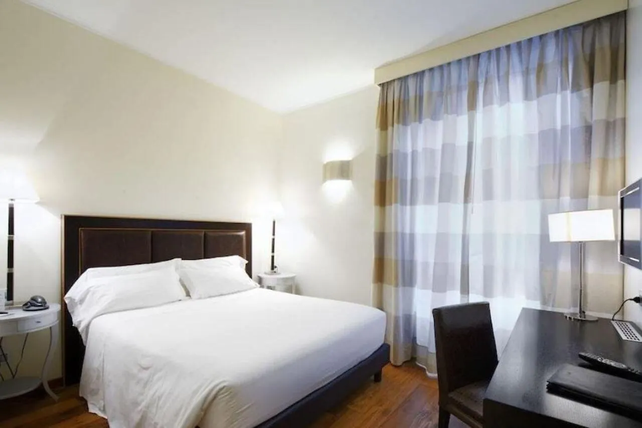 ***  Hotel Canada Milán Italia