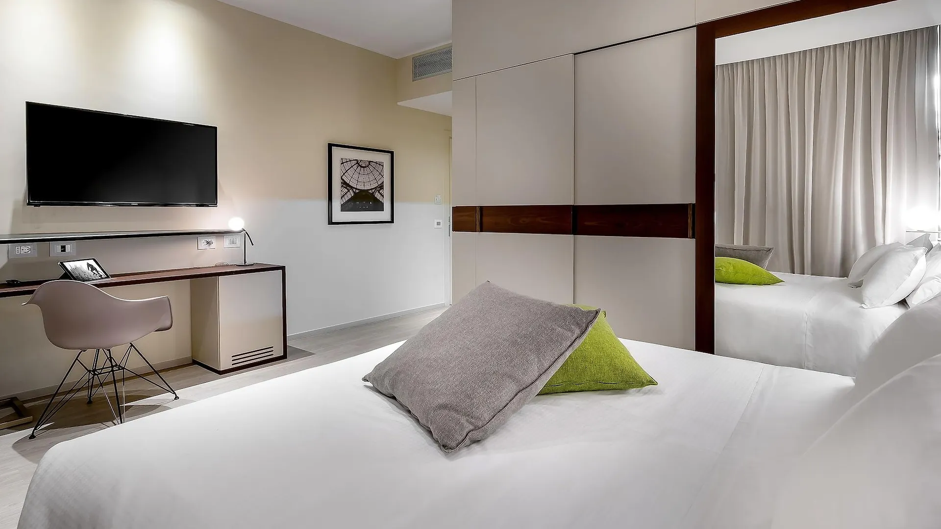 Hotel Canada Milán 3*,